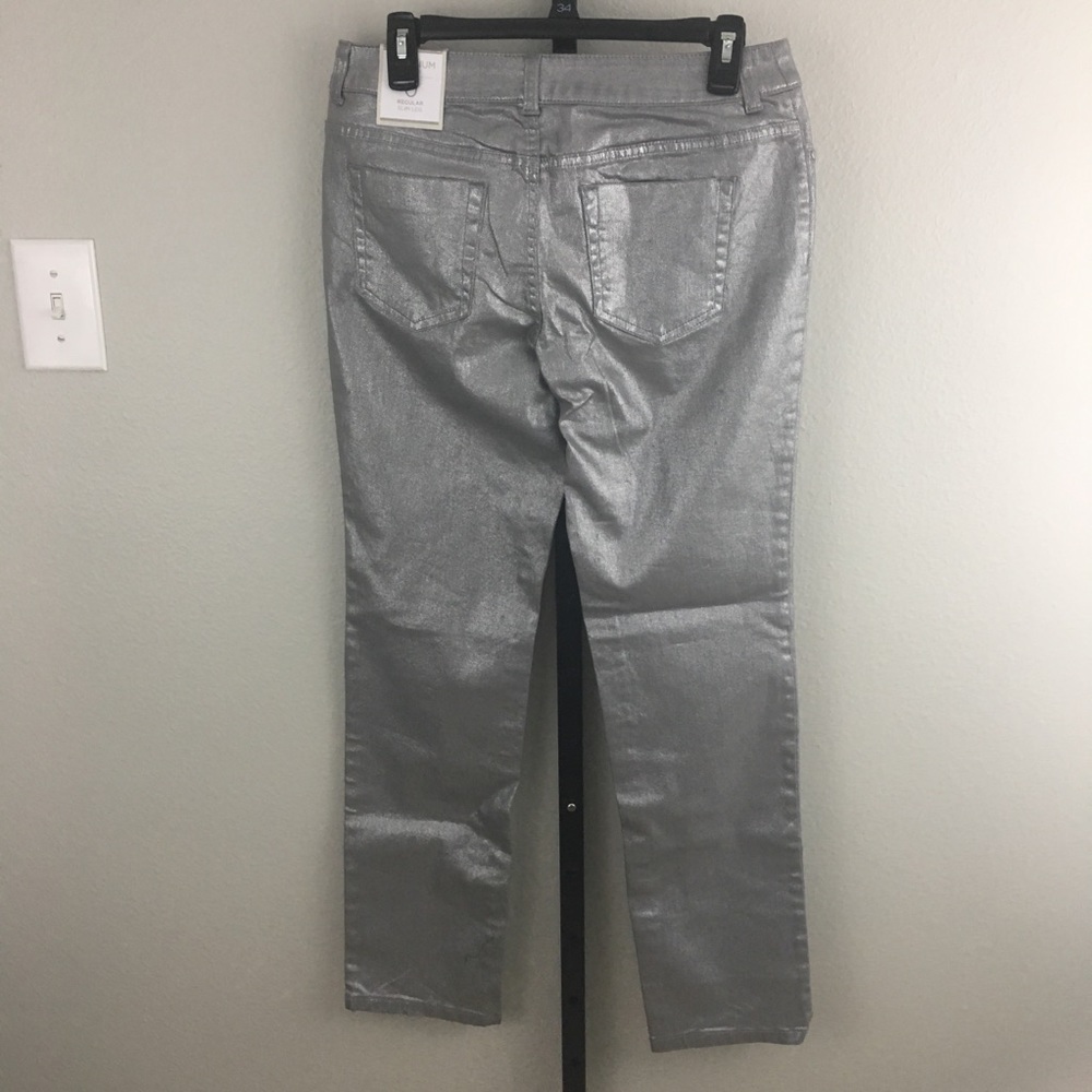 Chico’s Sz 0 Silver Metallic Skinny Jeans